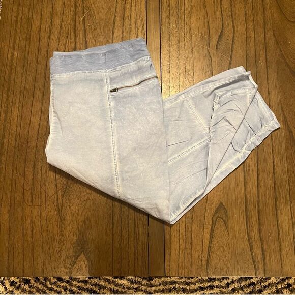 Chico's Pants - Zenergy by Chico’s pull on capris in a light denim blue color size 18/20